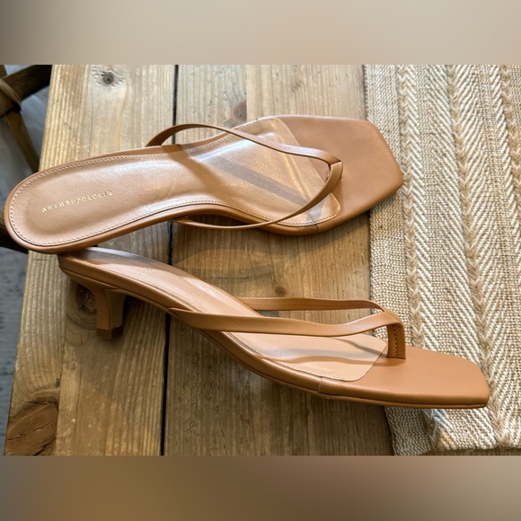 Anthropologie thong kitten heels - Picture 2 of 5